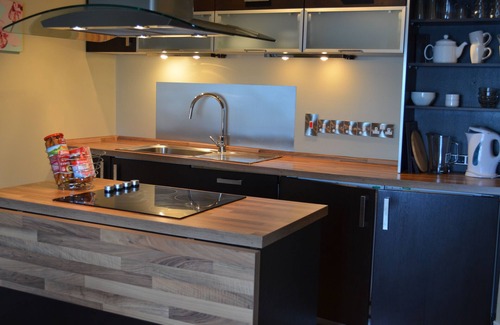 Aberystwyth Apartment | Stylishly furnished apartment facing the sea in Mid Wales