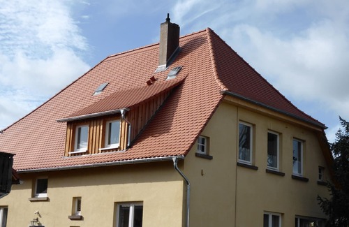 Wahlsburg Apartment | Stylishly renovated accommodation in the 'Villa Siemon' just 2 minutes from the Weser cycle path