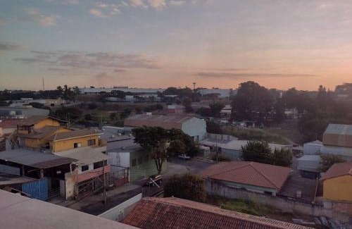 Parque BH Industrial Apartment | Suíte privativa, aconchegante e arejada