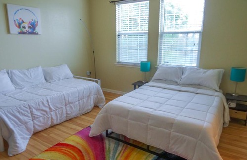 East MLK House | Sua Casinha! 3 Bedroom East Austin House!