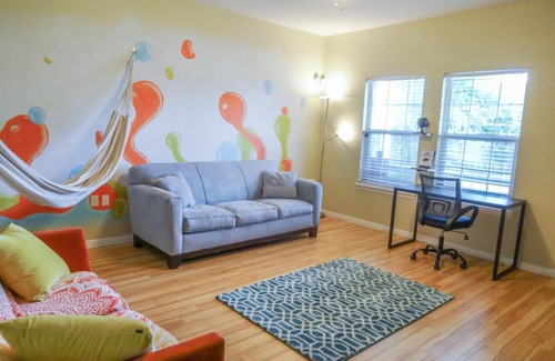 East MLK House | Sua Casinha! 3 Bedroom East Austin House!