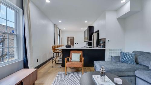 Weinland Park House | Suburban Hot Tub Oasis near OSU & Short North