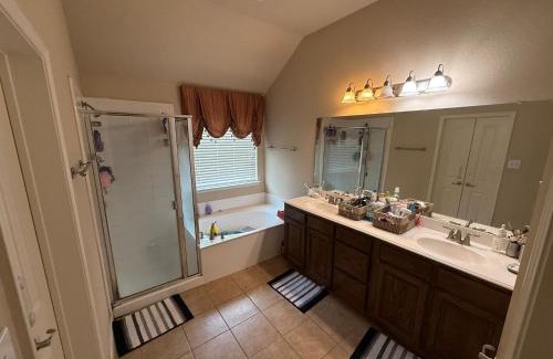 McKinney House | Suburban Stay