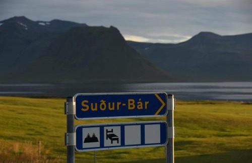 Grundarfjordur House | Sudur-Bár Guesthouse
