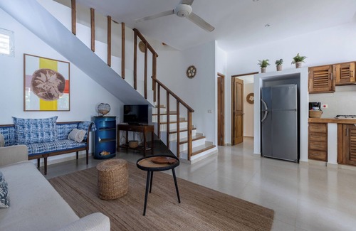 El Centro Villa | Sueños 7 – 2BR Villa with Pool, Starlink Walk to Beach & Shops – Las Terrenas