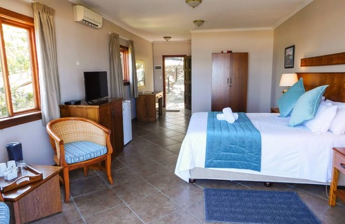 Elysium Bed & Breakfast | Sugar Beach Resort