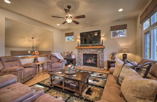 Twin Peaks House | Sugar Bear Lodge with Game Room - 5 Mi to Village!