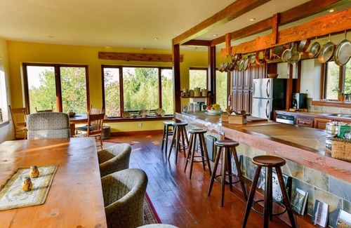 Knowlton House | Sugar Hill Retreat CITQ#296692