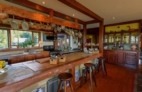 Knowlton House | Sugar Hill Retreat CITQ#296692