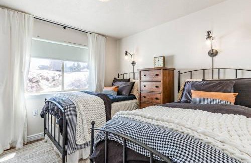 Powder Mountain House | Sugar Pine a Ski In and Ski Out Property