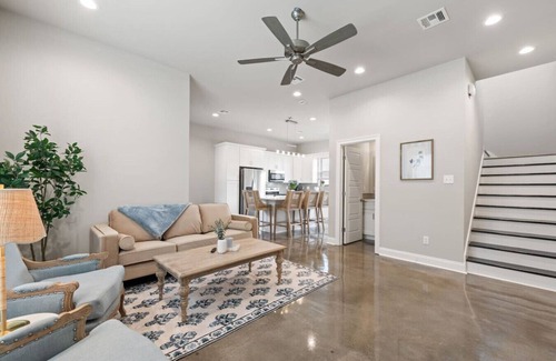 Youngsville House | Sugarcane House KING Beds Near Sports Complex Luxe