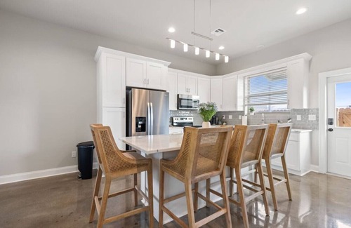 Youngsville House | Sugarcane House KING Beds Near Sports Complex Luxe