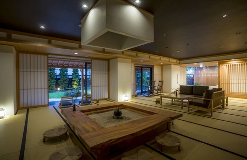 Kamisuwa Onsen House | Sui Suwako