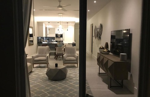 Paradise Island Apartment | SUITE 203 - THIRTY SIX CONDO