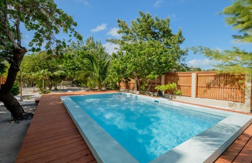 Caye Caulker Hotel | Suite 3 at Island Pearl Gold Standard Certified