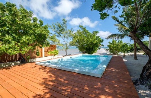 Caye Caulker Hotel | Suite 3 at Island Pearl Gold Standard Certified