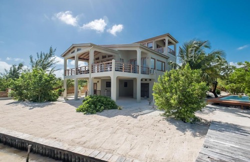 Caye Caulker Hotel | Suite 3 at Island Pearl Gold Standard Certified