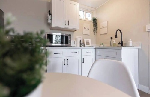 Bluewater Apartment | Suite 3 - Relax in beautiful Bayfield - 15min from Grand Bend