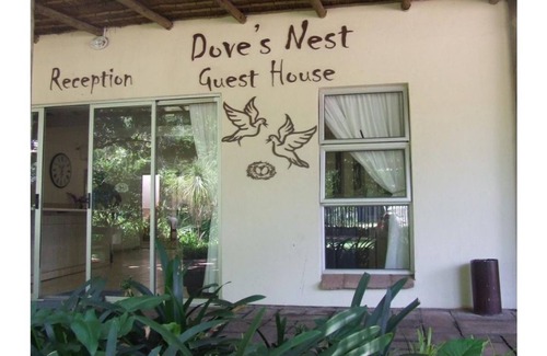 Kempton Park House | Suite 7-Doves Nest Guest House-Bed and Breakfast