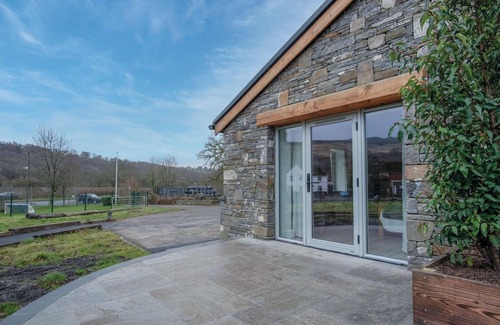 Pen-y-cae Apartment | Suite 7 - Sleeping Giant Hotel - Pen Y Cae Inn