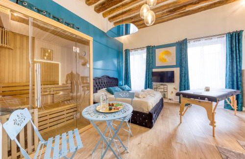 Arpajon Apartment | Suite bien être - jacuzzi et sauna/love room
