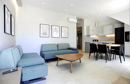 Vlicho House | Suite Christina - Demar Suites
