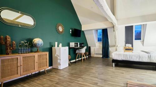 Roubaix Apartment | Suite Détente #7# - Jacuzzi & Projection self check in