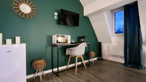 Roubaix Apartment | Suite Détente #7# - Jacuzzi & Projection self check in