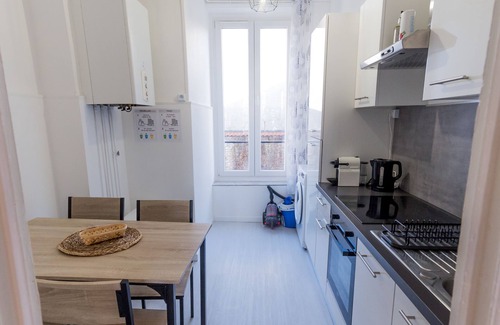 Saint-Pierre - Rene II - Bonsecours Apartment | Suite double Fabriques, central, parking nearby