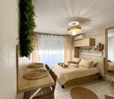 Cadereau Apartment | Suite Evasion, Baignoire Balneo