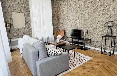 Oullins Apartment | Suite Merengue - Check in h24 - Wifi