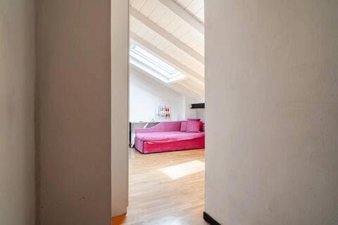 Porta Venezia Apartment | Suite n8 - Elegante mansarda vicino al centro