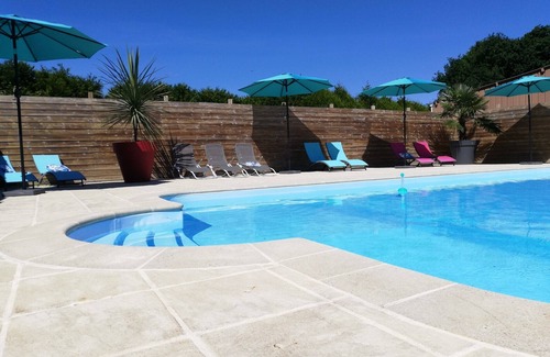 Calorguen Cottage | Suite-Saint Lunaire-Wet room-Garden view