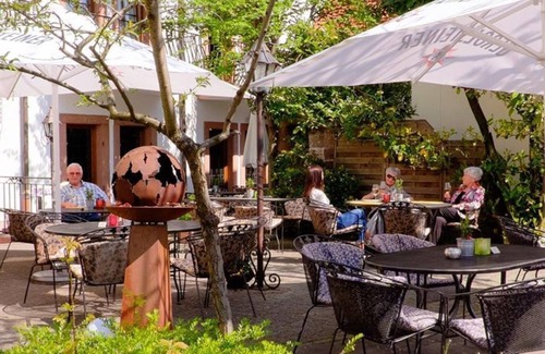 Sankt Martin House | Suite, shower, WC, balcony - Hotel-Restaurant St. Martiner Castell