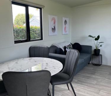 Te Awamutu House | Suite Ten10