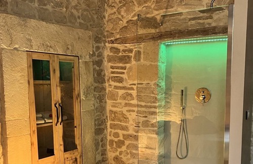 Corato Apartment | [Suite] - The Flower in the Rock