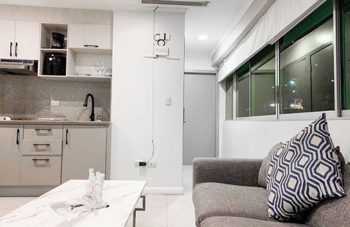 Las Penas Apartment | Suite with view to Santa Ana hill with GYM