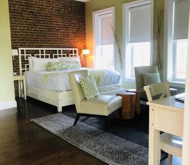 Culpeper Hotel | Suites at 249