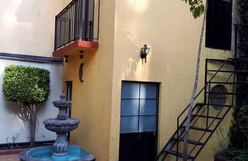 Popotla House | Suites Mar de Java: Hermosa Residencia Clásica ubicada, en la Ciudad de México.