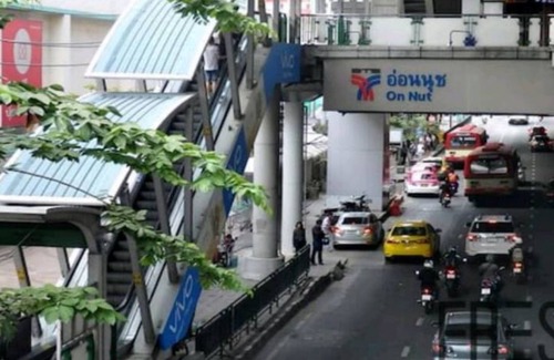 Khlong Toei House | Sukhumvit 50 hostel