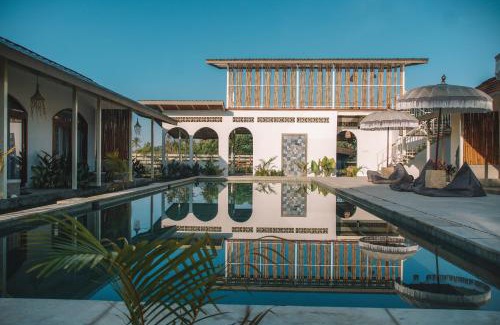 Selong Belanak Hotel | Suku Lifestyle Hotel & Villas