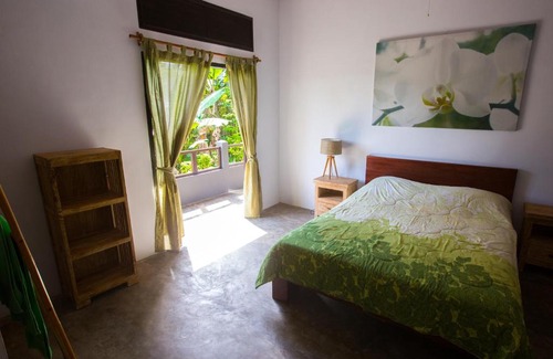 Salahutu Bed & Breakfast | SuliBreeze B&B