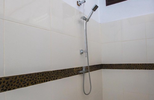 Salahutu Bed & Breakfast | SuliBreeze B&B