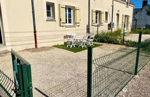 Sully-sur-Loire House | Sully-sur-loire: Pleasant house in town center