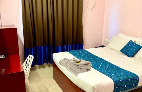 Mamangalam Hotel | Sulthan Hotel and Restaurant