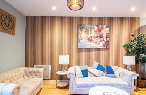 Sheffield Apartment | Summer Cosy Vibes 4-Bed Apartment Near Tourist Attractions in Kelham