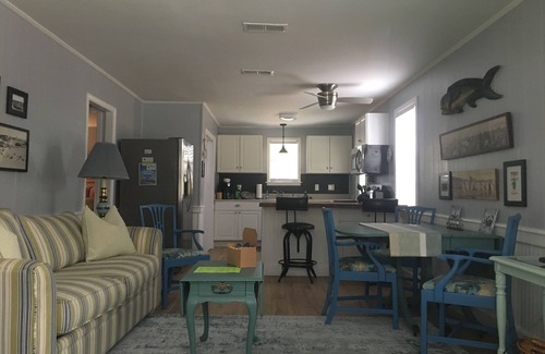Tybee Island House | Summer Deals. Grill & Gazebo! 2 Bd 1 bath! Fenced Yard. Pet friendly! Near beach
