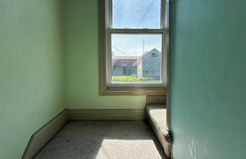 Cramahe House | Summer Farmhouse-Hunting, Stargazing, BBQ-Sleeps 8