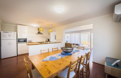 Halls Head House | summer getaway, couples, family, beach walking, bike trails!
