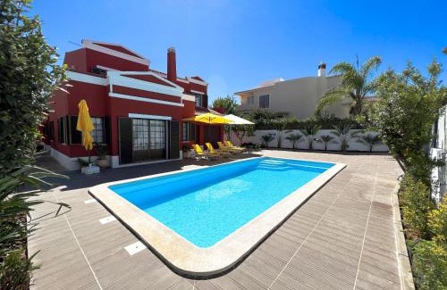 Gambelas Villa | Summer House with Private Pool